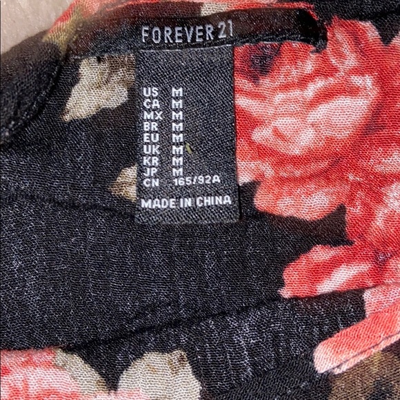 Rose Print Cropped Tank top - Picture 2 of 2